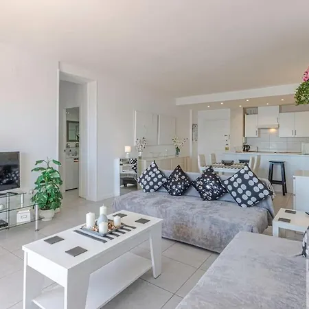 Wonderful With Water Park And Sea Views Benalmadena