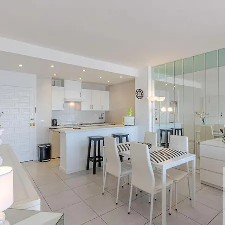 Apartment Wonderful With Water Park And Sea Views Benalmadena