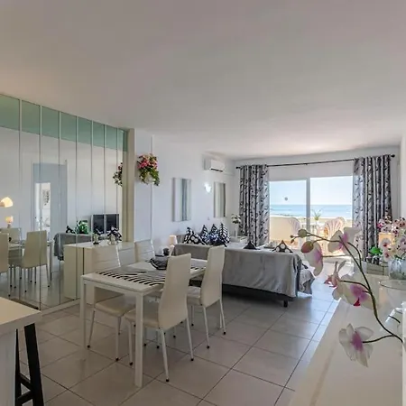 Apartment Wonderful With Water Park And Sea Views
