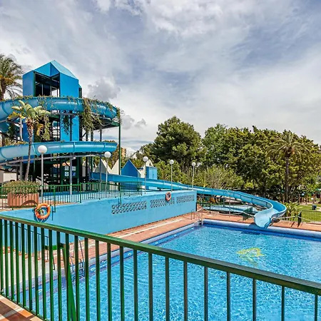 Wonderful With Water Park And Sea Views Apartament *